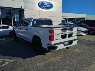 Chevrolet Silverado 1500 2023 4x4 Custom 4dr Crew Cab 5.8 ft. SB