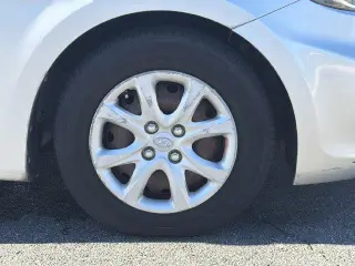 Hyundai ACCENT 2012 GS 4dr Hatchback