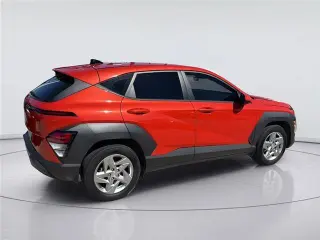 Hyundai KONA 2025 SE 4dr Crossover