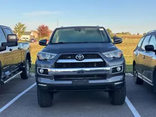 Toyota 4Runner 2018 con tracción en las cuatro ruedas Limitado 4 puertas SUV