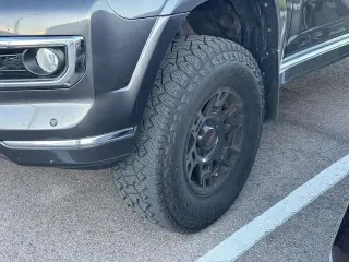 Toyota 4Runner 2018 con tracción en las cuatro ruedas Limitado 4 puertas SUV