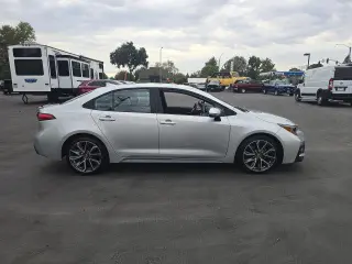 Toyota Corolla 2021 XSE 4dr Sedán