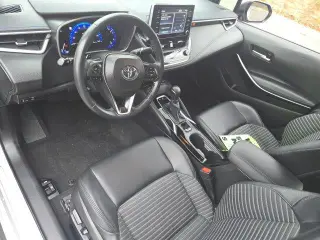 Toyota Corolla 2021 XSE 4dr Sedán