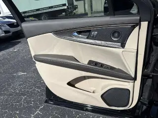 Lincoln Nautilus 2019 Reserve 4dr SUV