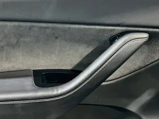 Tesla Model Y 2020 AWD Long Range 4dr Crossover