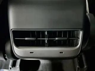 Tesla Model Y 2020 AWD Long Range 4dr Crossover