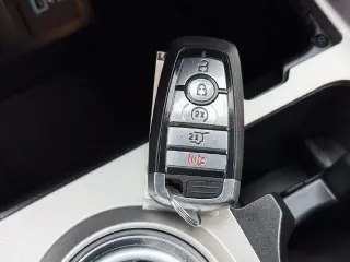 Ford Explorer 2023 AWD XLT 4dr SUV