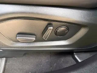 Ford Explorer 2023 AWD XLT 4dr SUV