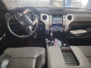 Toyota Tundra 2018 4x4 Limited 4puertas Cabina CrewMax Pick Up SB (5.7L V8)
