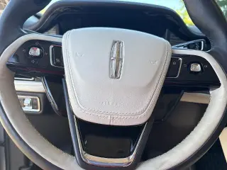 Lincoln Aviator 2020 AWD Black Label 4dr SUV