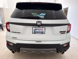 Honda Passport 2023 con transmisión automática 4x4 TrailSport de 4 puertas SUV