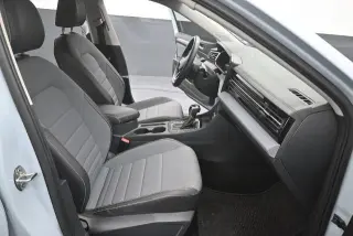 Volkswagen Jetta 2025 SE 4dr Sedán