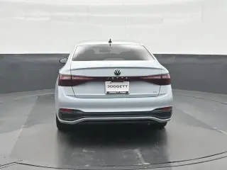 Volkswagen Jetta 2025 SE 4dr Sedán