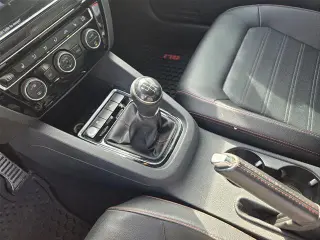 Volkswagen Jetta 2017 2.0T GLI 4 tracciones Sedán 6M