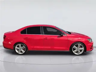Volkswagen Jetta 2017 2.0T GLI 4 tracciones Sedán 6M