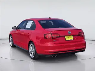 Volkswagen Jetta 2017 2.0T GLI 4 tracciones Sedán 6M