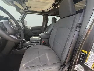 Jeep Gladiator 2025 4x4 Sport 4dr Cabina de Crew 5.0 ft. SB