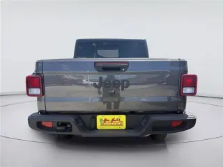 Jeep Gladiator 2025 4x4 Sport 4dr Cabina de Crew 5.0 ft. SB