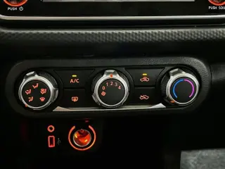 Nissan Kicks 2021 S 4dr Crossover