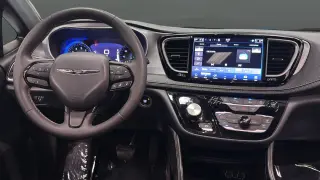 2025 Chrysler Pacifica