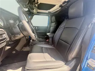 Jeep Gladiator 2024 4x4 Sport 4dr Cabina de Crew 5.0 ft. SB