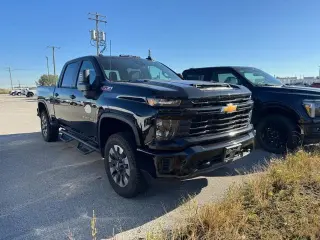 Chevrolet Silverado 2500HD 2024 4x4 Custom 4dr Crew Cab LB
