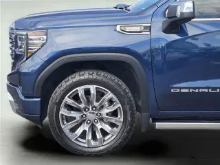GMC Sierra 1500 2023 4x4 Denali 4dr Cabina Crew 5.8 ft. SB