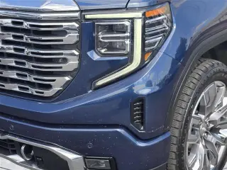 GMC Sierra 1500 2023 4x4 Denali 4dr Cabina Crew 5.8 ft. SB
