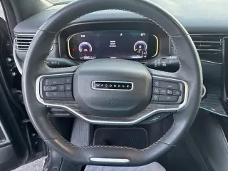 2022 Jeep Wagoneer