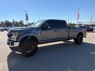 Ford F-250 Super Duty 2022 4x4 Lariat 4dr Crew Cab 6.8 ft. SB Pickup