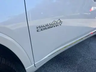 Chevrolet Traverse 2023 4x4 High Country 4dr SUV
