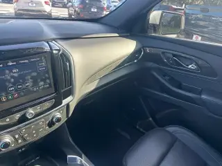 Chevrolet Traverse 2023 4x4 High Country 4dr SUV