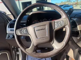 GMC Yukon XL 2016 4x4 Denali 4dr SUV