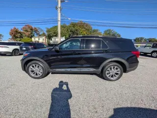 Ford Explorer 2023 AWD XLT 4dr SUV