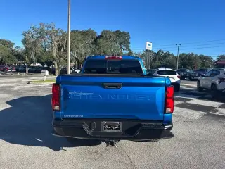 Chevrolet Colorado 2023 4x4 Z71 4dr Cab de dos plazas de 5 pies de ancho