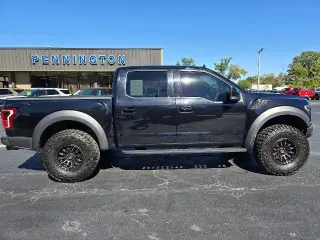 Ford F-150 2019 4x4 Raptor 4dr SuperCrew 5.5 ft. SB