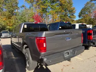 Ford F-150 2023 4x4 XLT 4 puertas SuperCrew caja corta de 5.5 pies