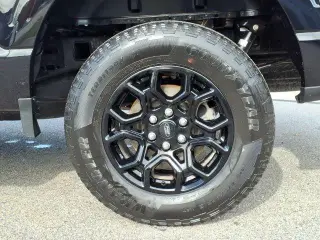 Ford F-150 2024 4x4 XLT 4dr SuperCrew 5.5 ft. SB