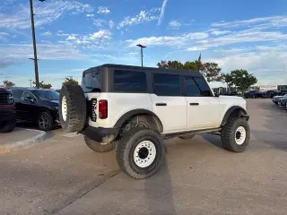 Ford Bronco 2024 4x4 Black Diamond 4dr SUV