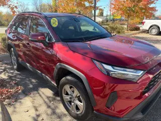 Toyota RAV4 2023 AWD XLE 4dr SUV