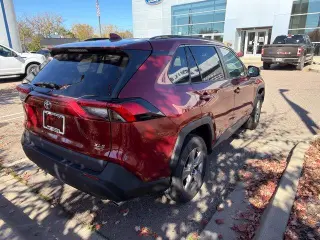 Toyota RAV4 2023 AWD XLE 4dr SUV