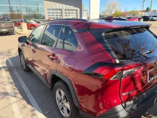 Toyota RAV4 2023 AWD XLE 4dr SUV