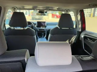 Toyota RAV4 2023 AWD XLE 4dr SUV