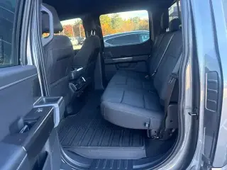 Ford F-150 2023 4x4 XLT 4dr SuperCrew 5.5 ft. SB