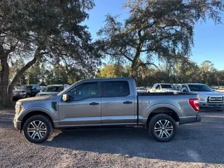 Ford F-150 2023 4x4 XL 4dr SuperCrew 5.5 ft. SB