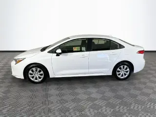 Toyota Corolla Híbrido 2027 SE 4dr Sedán
