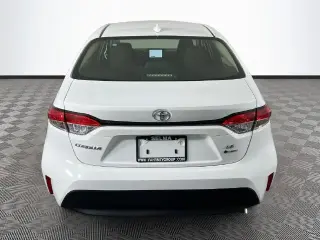 Toyota Corolla Híbrido 2027 SE 4dr Sedán