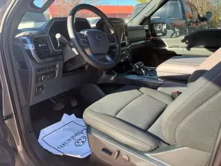 Ford F-150 2023 4x4 XLT 4dr SuperCrew 5.5 ft. SB