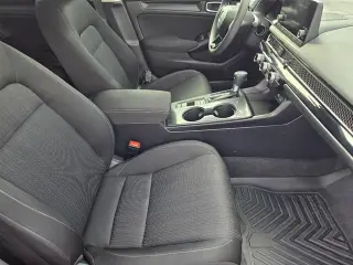 Honda Civic 2024 LX 4dr Sedán