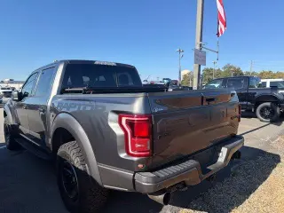 Ford F-150 2018 4x4 Raptor 4dr SuperCrew 5.5 ft. SB